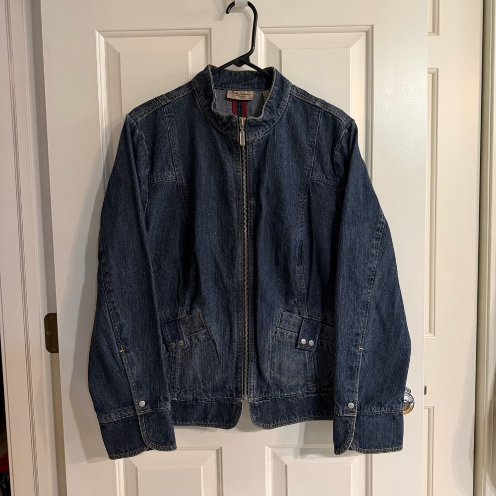 Women's Classic Blue Denim Jacket